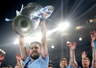 米乐-曼城连续取胜，稳居积分榜首席位置(曼城成绩)