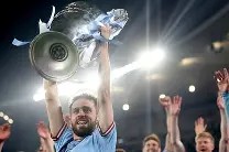 米乐-曼城连续取胜，稳居积分榜首席位置(曼城成绩)