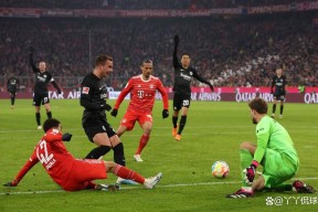 米乐-包含拜仁中卫：球队需进一步提升进攻效果的词条