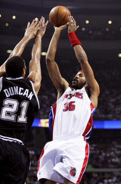 活塞主场击败马刺,多特长枪火炮贡献大的简单介绍 活塞主场击败马刺,多特长枪火炮贡献大的简单介绍